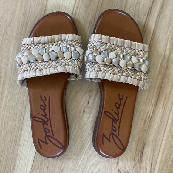 Zodiac Sandals - Picture 1 of 1